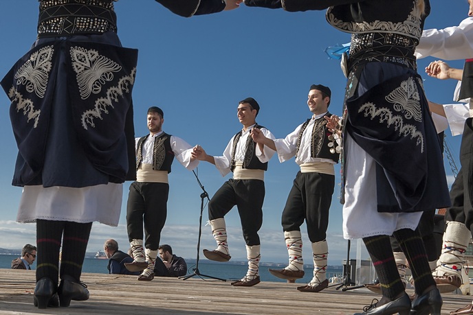 danse grecque traditionnelle bearn com